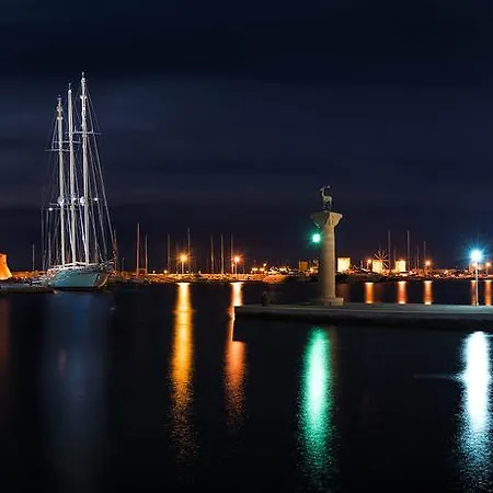 Lydia 2* עיר רודוס